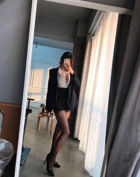 在线偷拍女厕嘘嘘_4K动漫免费观看