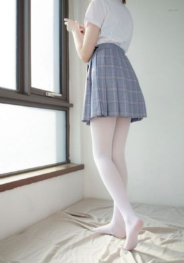 唱歌的大姐姐也想谈恋爱动漫_免费超清在线观看