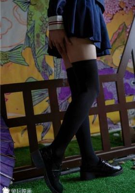 美女叼黑_免费追剧在线观看
