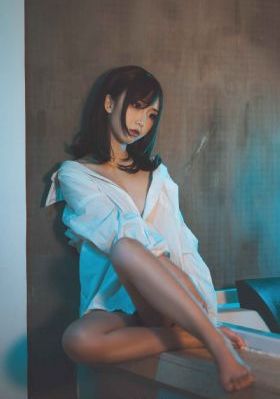 台湾老情趣全棵内衣秀12集_DVD手机在线观看